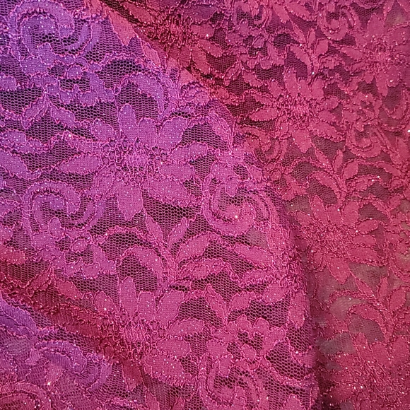 Decode 1.8 lace gown - Picture 8 of 10